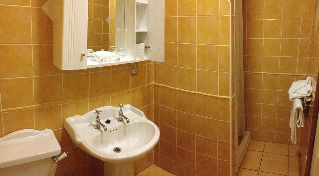 Virginia'S Guesthouse Kenmare Bilik gambar
